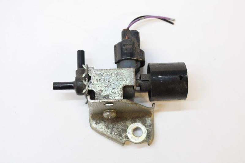 фото №5, Toyota auris 1.6 2010 rhd електроклапан вакууму