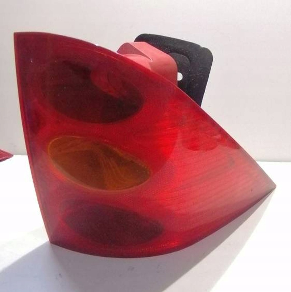 фото №1, Peugeot 1007 05- лампа правый задняя 9625116980