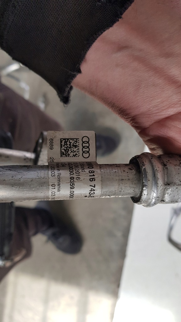 фото №6, Шланг кондиционера audi a4 b9 8w0816743b