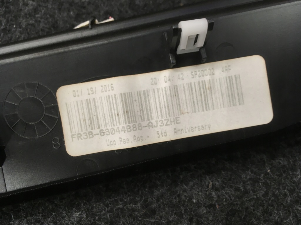 фото №3, Пластик надпис ford mustang vi