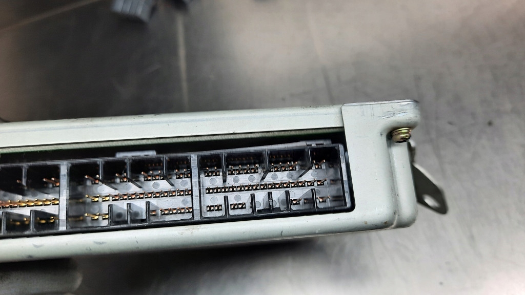 фото №5, Бортовой компьютер двигателя subaru legacy 02r 2.5b 22611ag53a