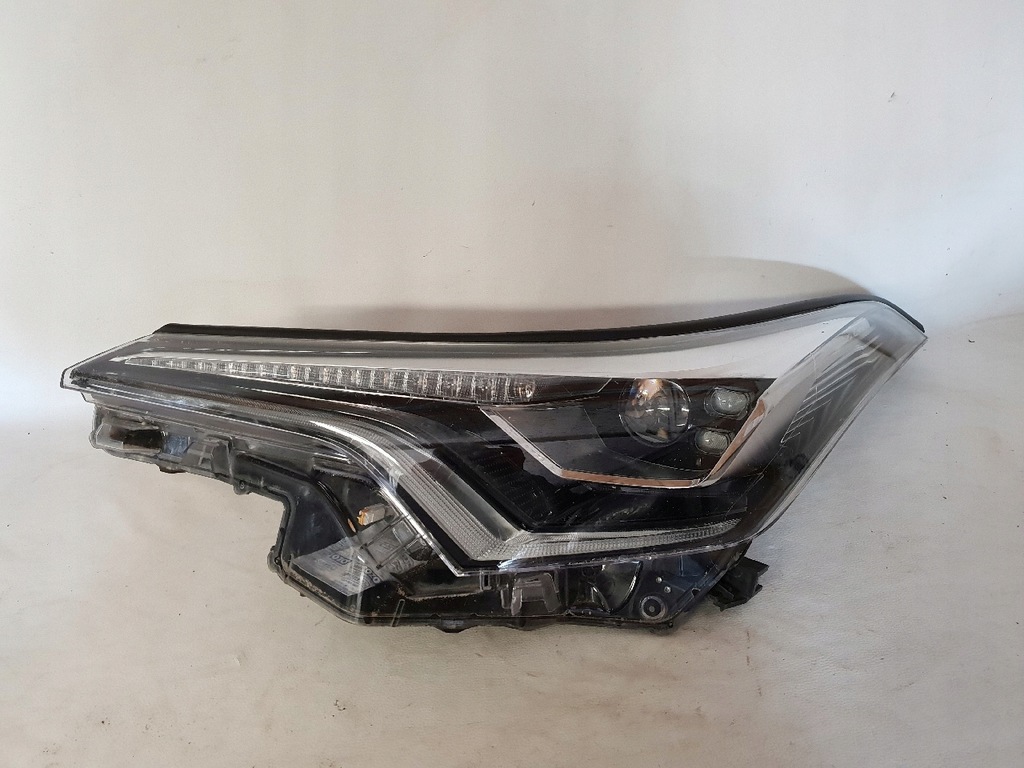 фото №1, Toyota c-hr chr 16-19 лампа левый перед full led