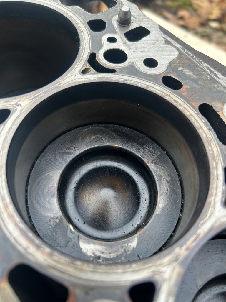 фото №13, Audi q5 a4 b9 2.0tdi 190ps det блок двигателя поршни wał коленчатый 03n023a