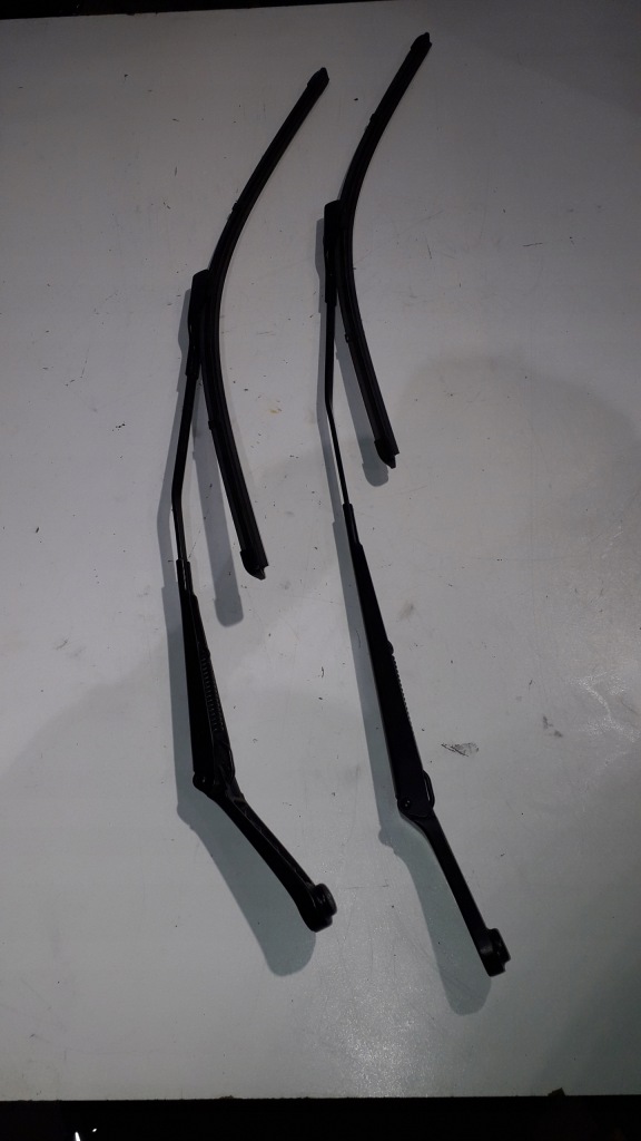 фото №1, Audi q3 рычаг дворники левая правое europa