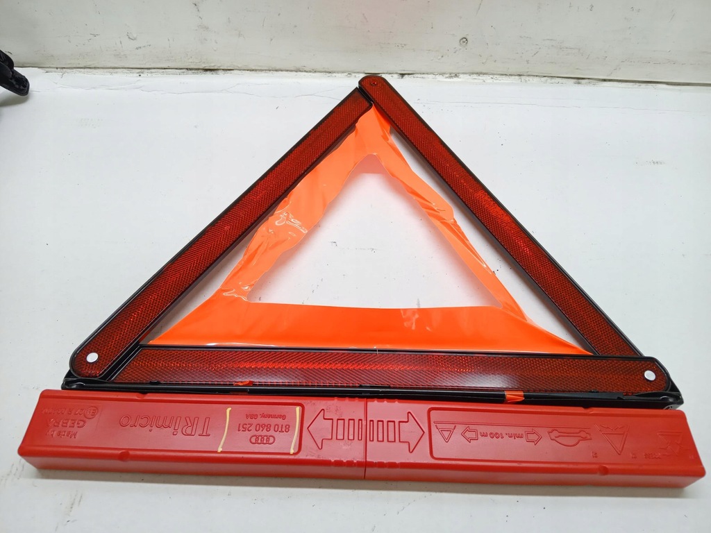 фото №1, Треугольник предупредительный audi a5