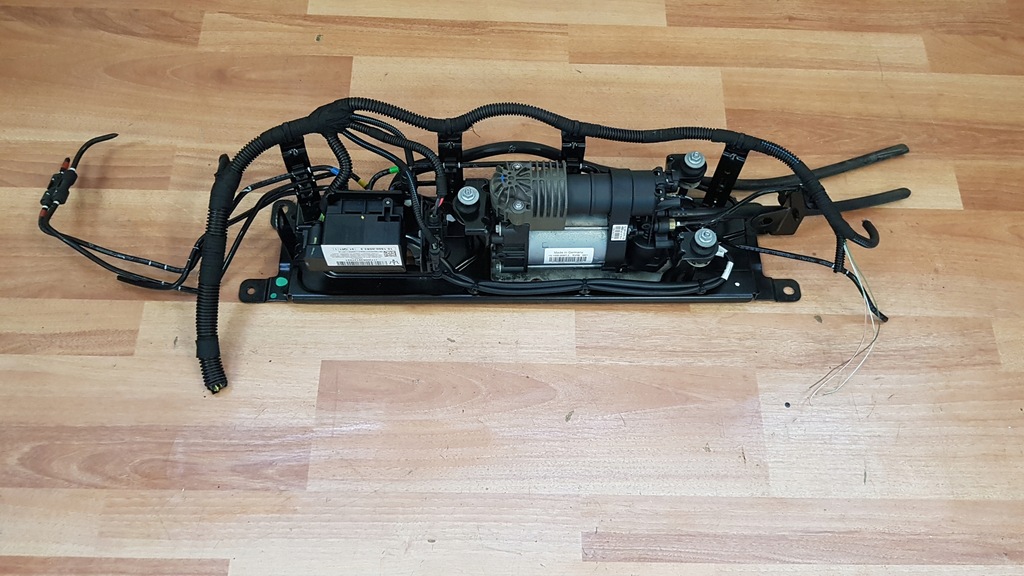 фото №1, Maserati levante насос подвеска компрессор