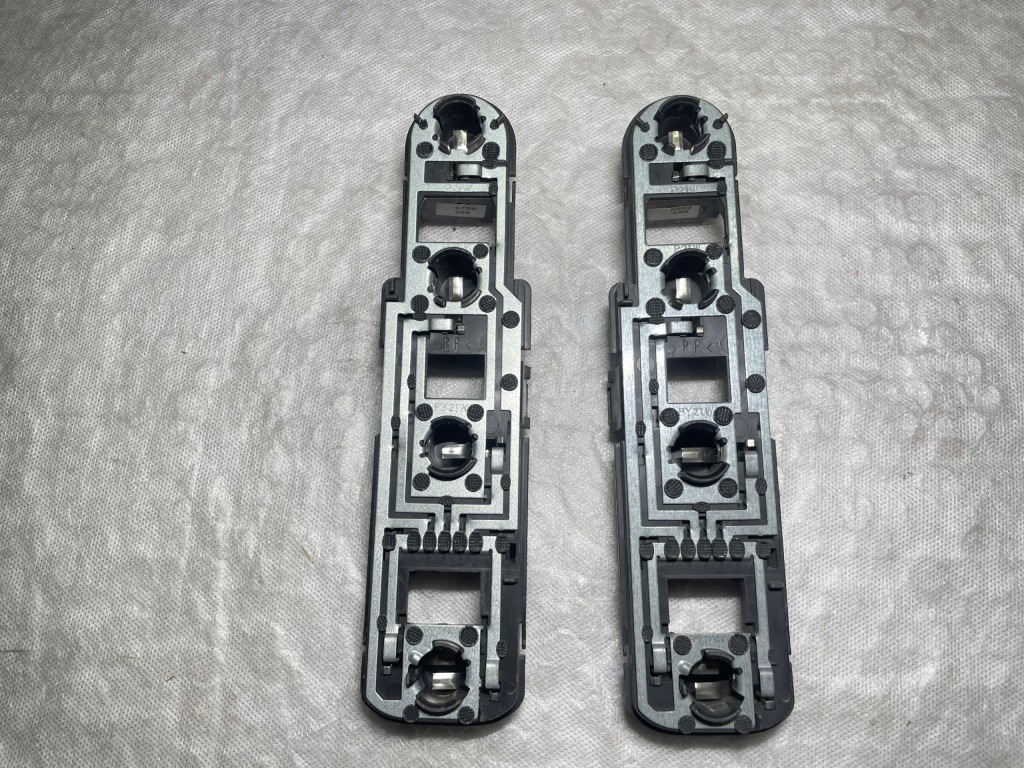 Купити Вкладиш лампи mercedes a w168 універсал правий задній