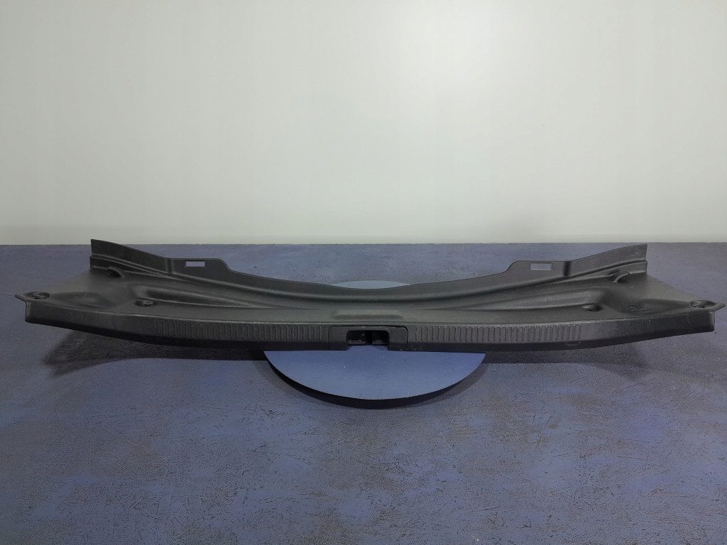 фото №1, Toyota camry viii xv70 17- защита порог багажника поперечина задняя 58387-33140