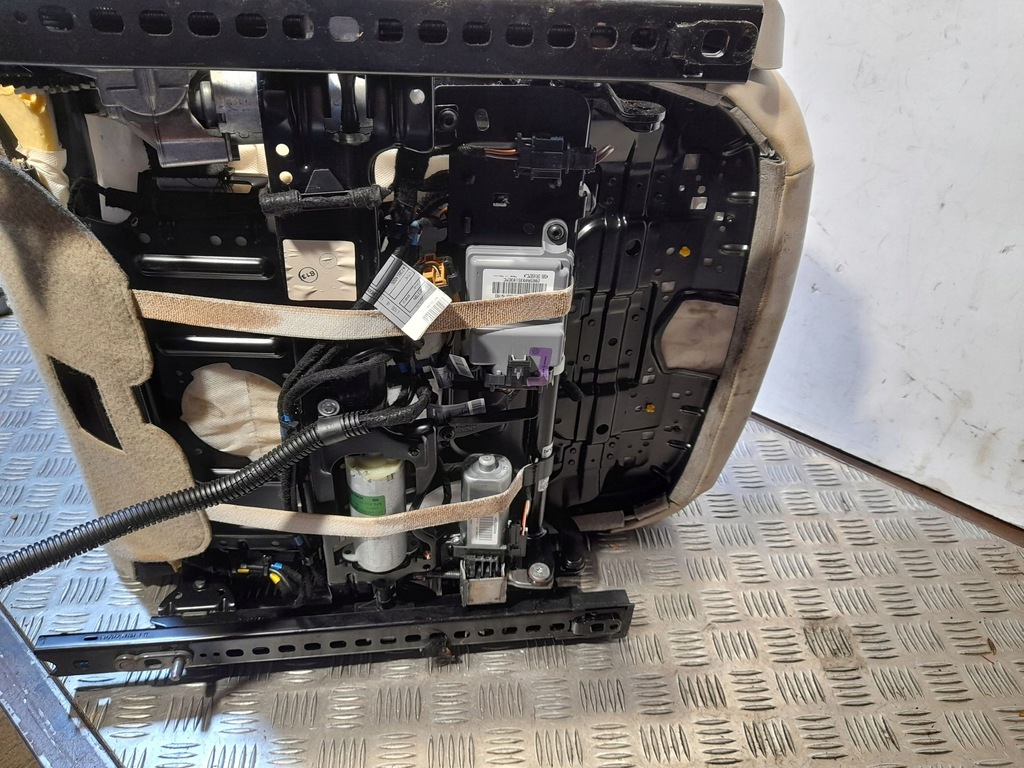 фото №8, Audi a6 s6 c6 4f перед сторона левая сиденье передний пассажира