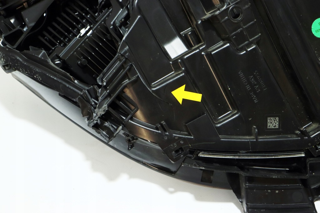 Tesla model 3 рестайлинг  highland лампа левая перед full led 1760888-00-e j-3574 с Разборки