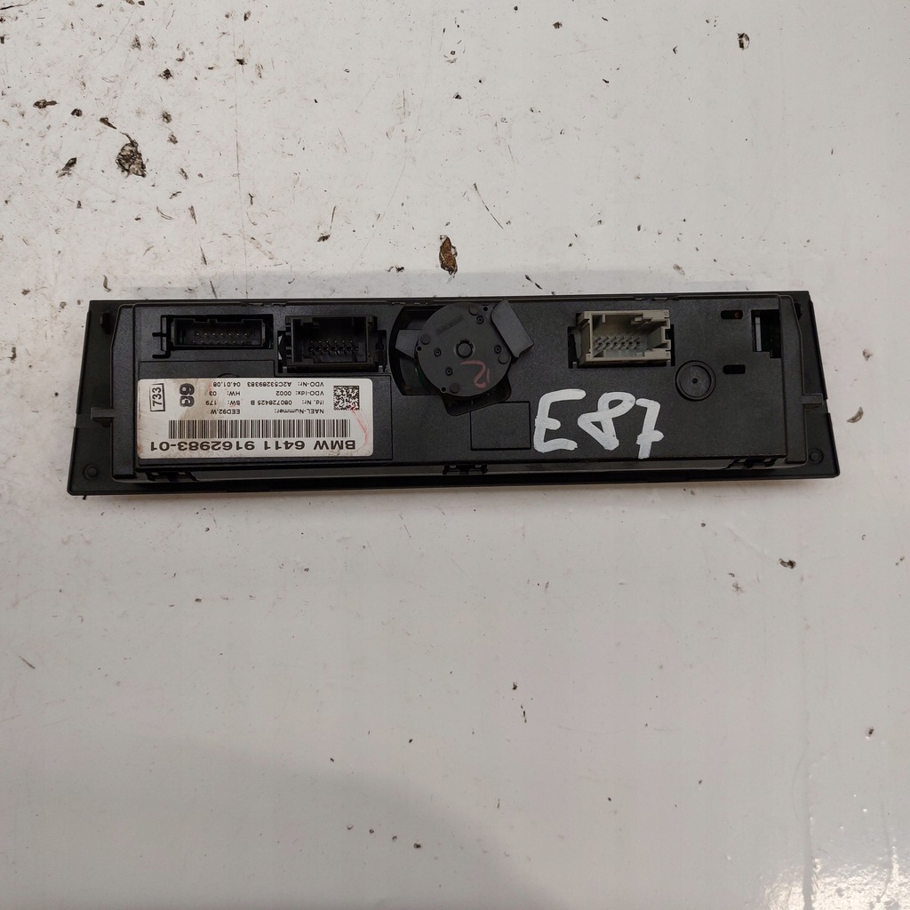 фото №13, Bmw 1 e87 панель обдув кондиціонера 9162983-01