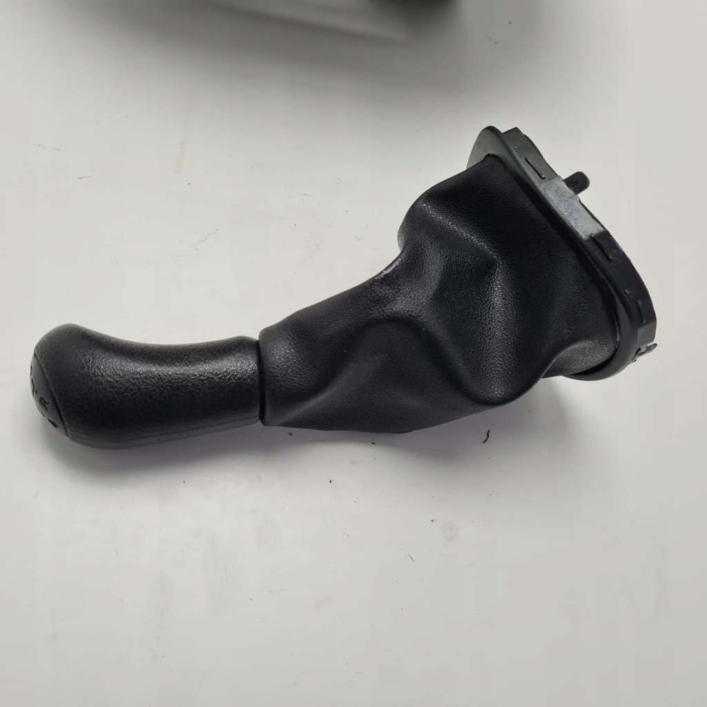 фото №2, Renault clio iii ручка чохол домкрат передач