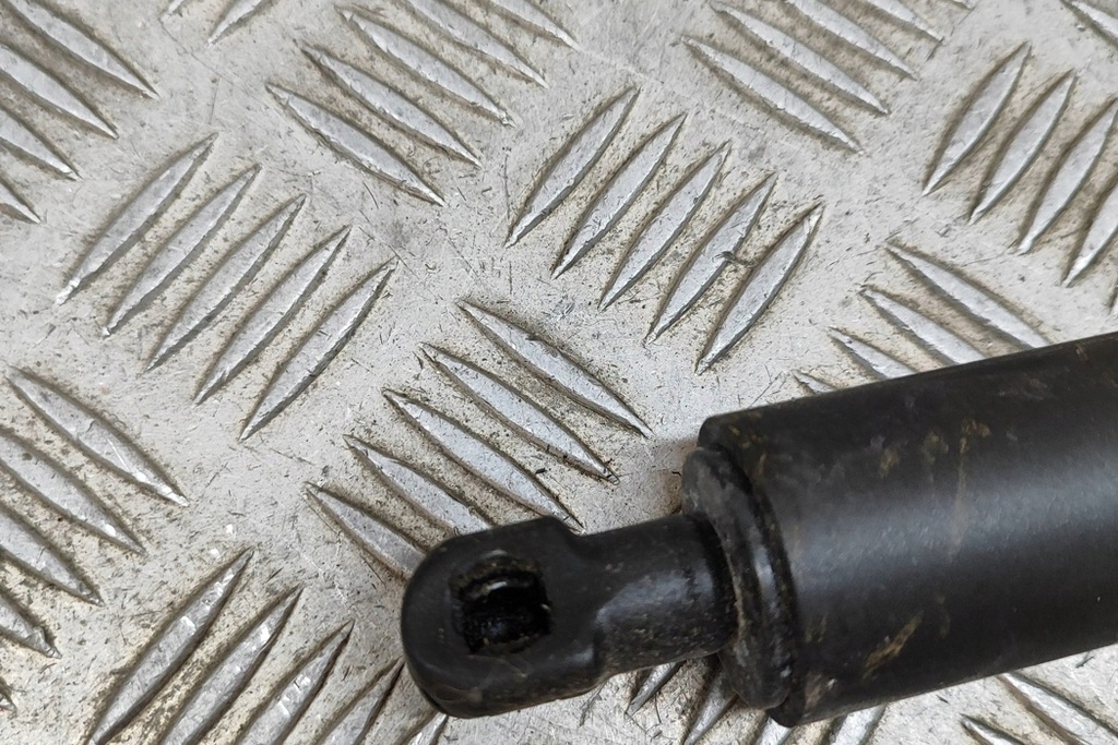 фото №6, Kia ev6 cv правая сторона крышки багажника привод газовый 81841-cv100 2022 25