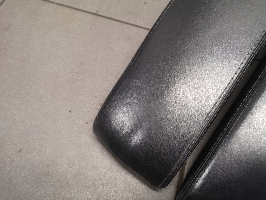 фото №5, Підлокітник чорний середній audi a8 d3 lift