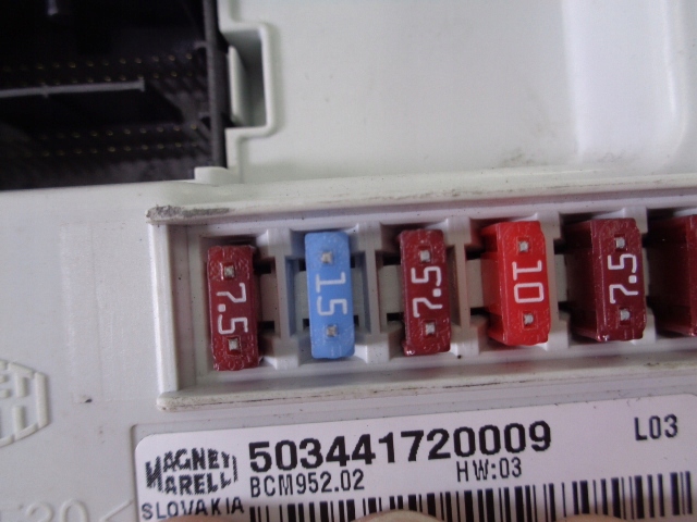 фото №3, Коробка предохранителей alfa romeo giulia 2.2 дизель 2016 rok