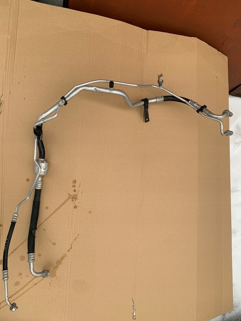 фото №1, Peugeot 2008 шланг трубка кондиціонера 9802131980