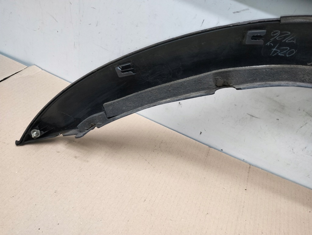 фото №12, Молдинг крила права перед mitsubishi pajero shogun lata 1999-2006 x24