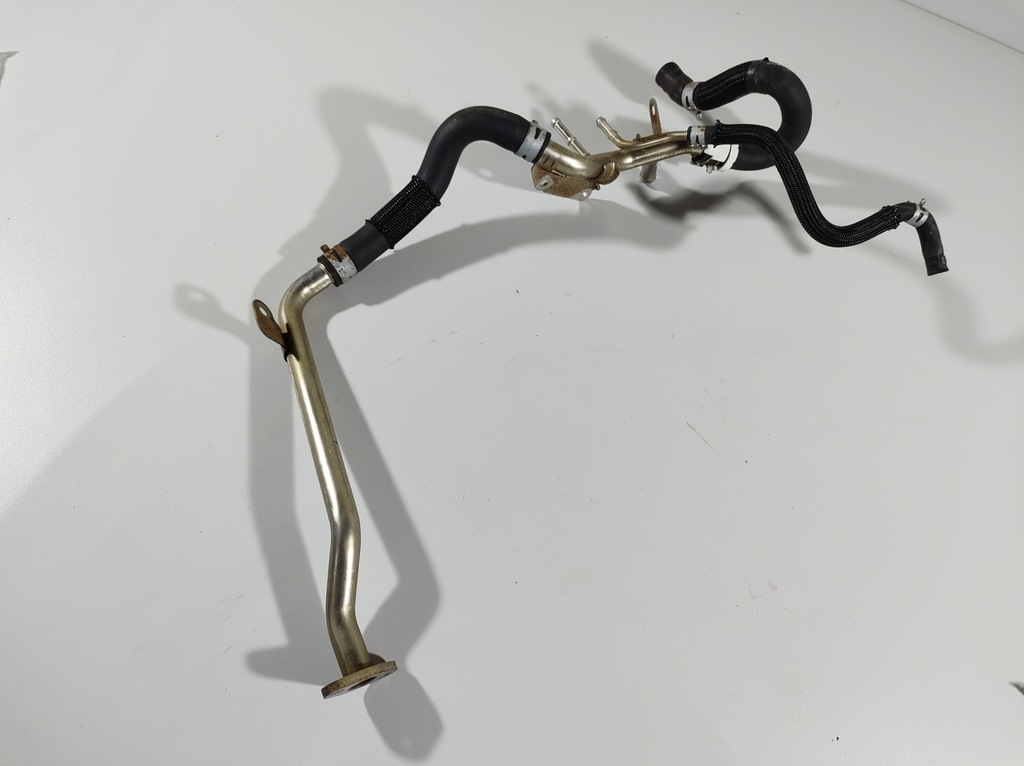 фото №16, Lexus is300h 13r wąż шланг wody