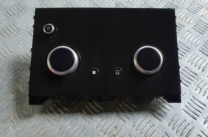 фото №1, Lr evoque ii l551 19^ панель радио кондиционера