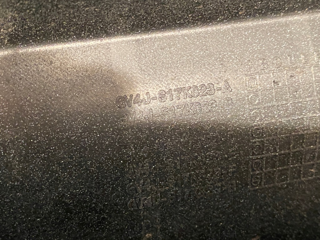 фото №12, Ford оригинальный номер gv4j-s17k823-a бампер titanium