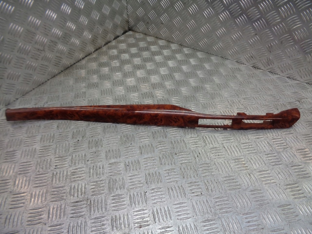 фото №1, Молдинг декоративная панели toyota avensis t25