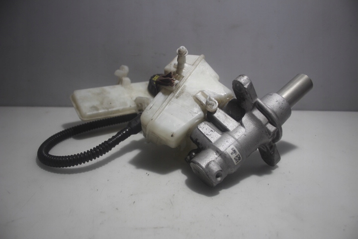 Купить Насос тормозная c4 grand picasso ii lift 2.0hdi