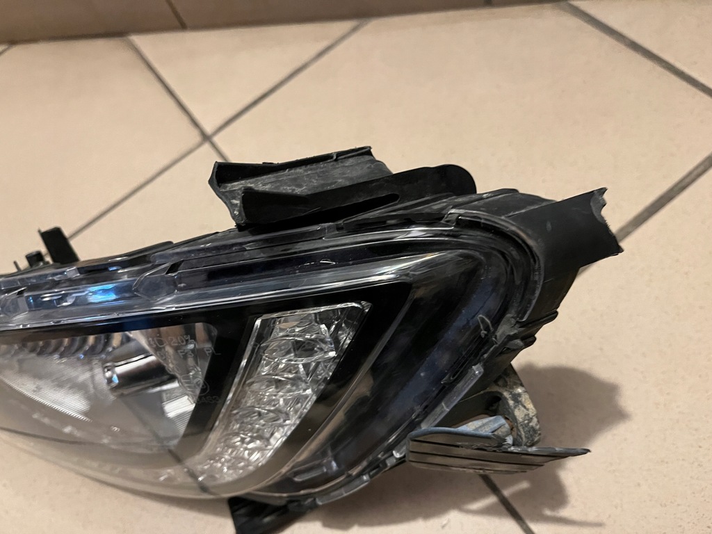 фото №8, Hyundai i20 i-20 lift лампа противотуманная фара левый