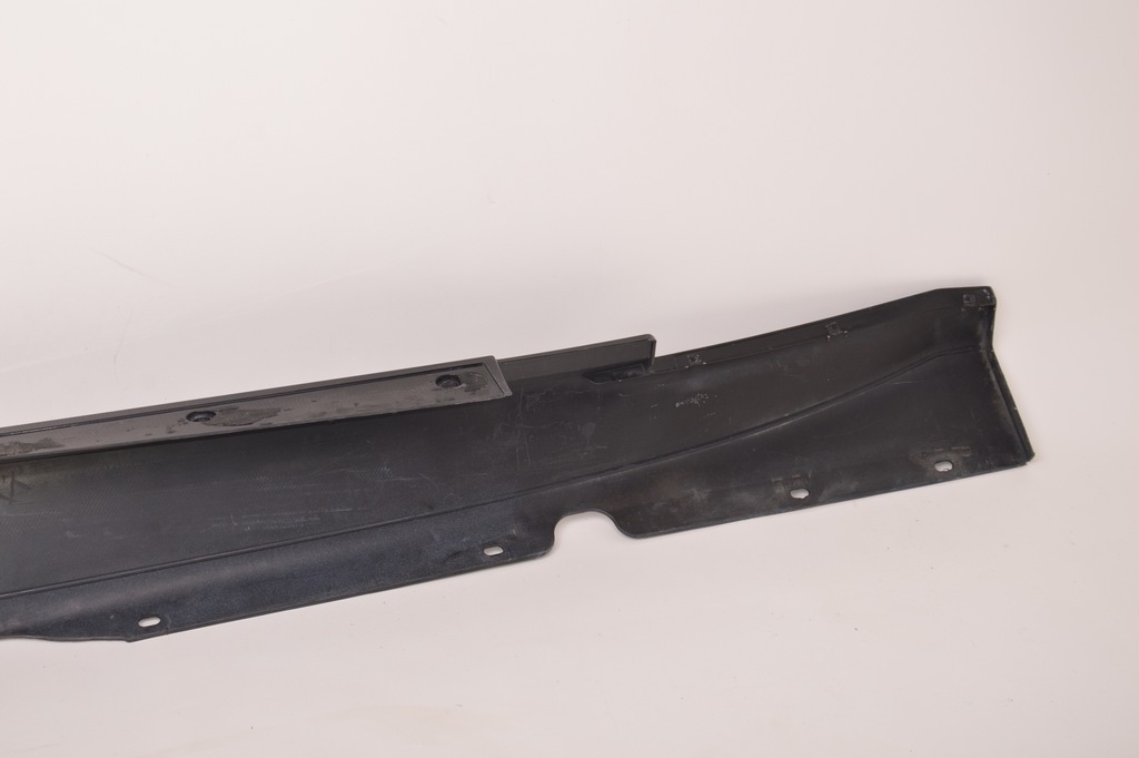 фото №7, Maserati granturismo молдинг накладка порог левая