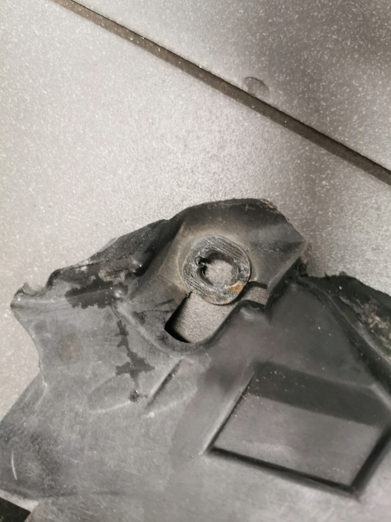 фото №7, Верхний кронштейн бампера перед audi a8 d3 lift