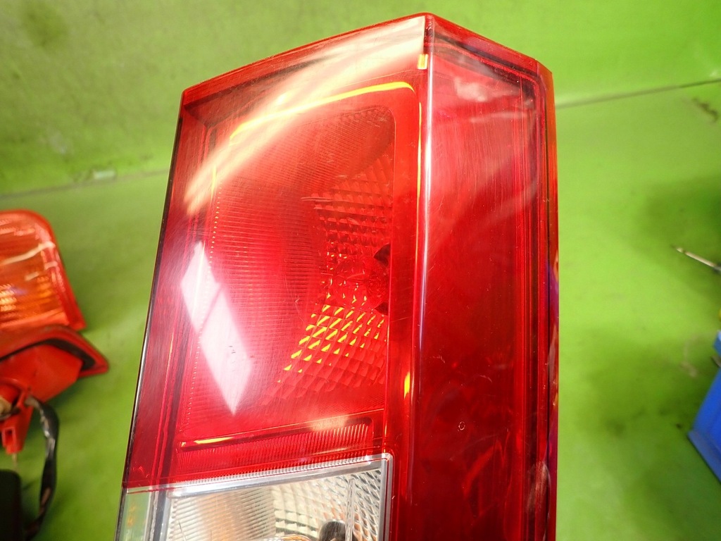 фото №13, Лампа права задня задня dacia dokker 12r 265509604r 90009118