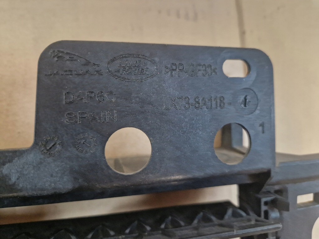 фото №8, Jaguar f-pace 2021- жалюзи воздуховод воздуха lx73-8a118