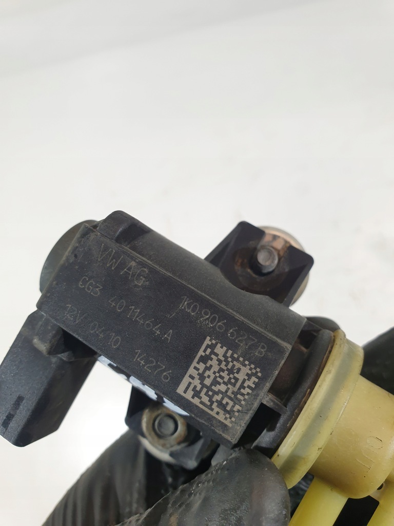 фото №12, Клапан вакууму turbo vw audi 1.6tdi 1k0906627b