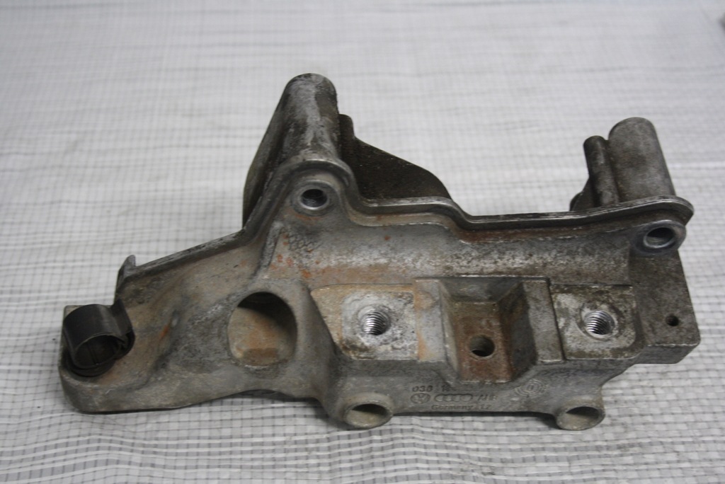 фото №6, Vw new beetle golf iv v кронштейн двигателя 036199275r
