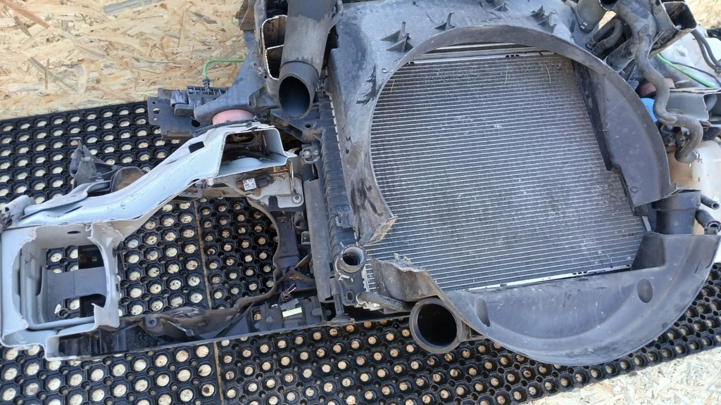 фото №7, Land rover discovery iii 2.7d pas передній комплект