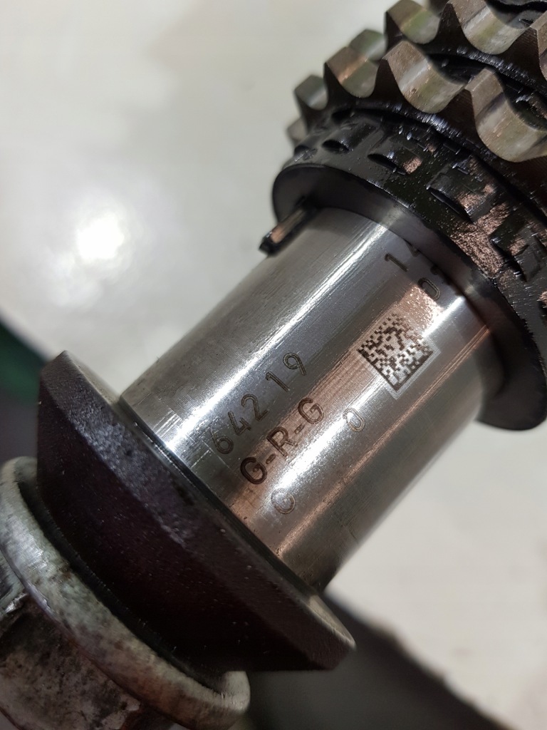 Wał коленчатый r64219 mercedes w211 ml w164 3.0 cdi 642940 Оригинал