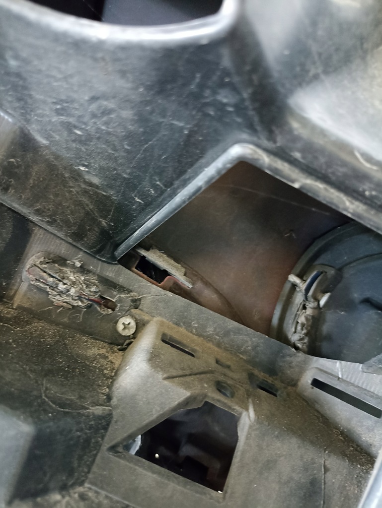 фото №14, Peugeot 207 бампер передний 9649581380