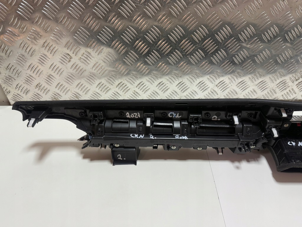 фото №10, Mazda cx-5 ii 17-24 молдинг dekor панели приборная панель защита воздуховоды kb7w-60371