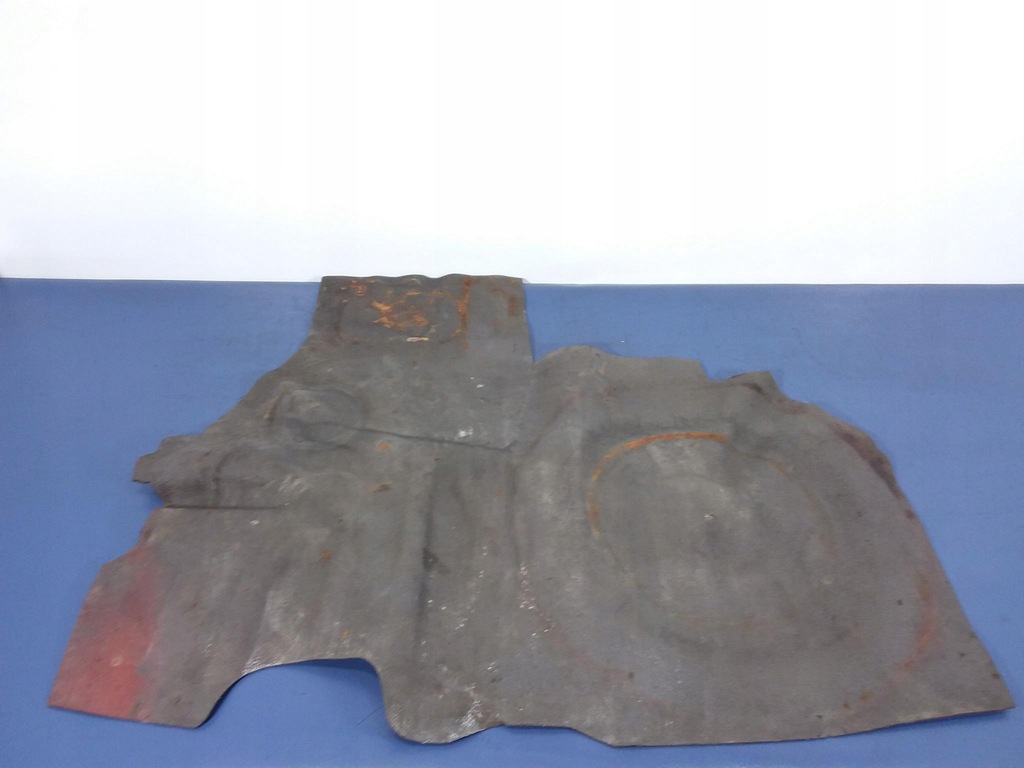 фото №4, Bmw 5 e12 обшивка багажника