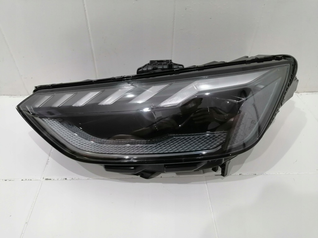 фото №1, Лампа ліва передня перед audi a4 s4 rs4 matrix led halmar 8174