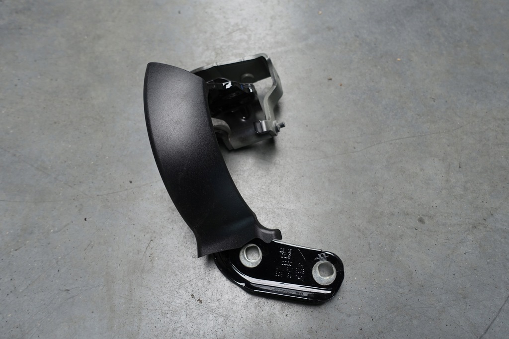 фото №1, Audi q7 sq7 4m петля кришки задній правий