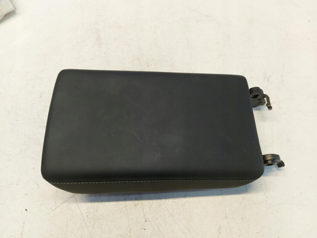 фото №1, Tesla model 3 подлокотник 364704657932