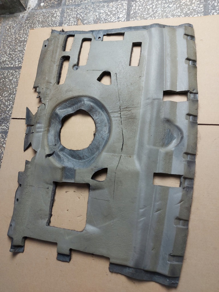 фото №1, Шумоизоляция пена пол задняя задние audi a8 d4 4h