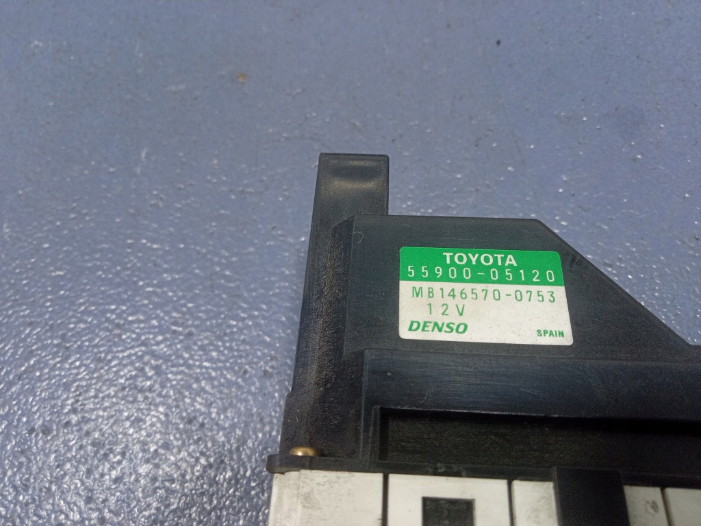 фото №5, Toyota avensis ii t25 панель ручки обдув кондиціонера 55900-05120