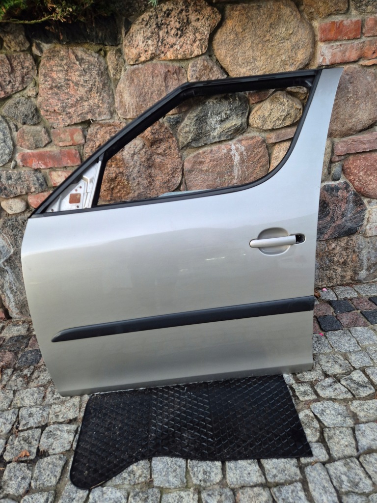 фото №1, Дверь левый перед передние левая водителя skoda roomster 9202