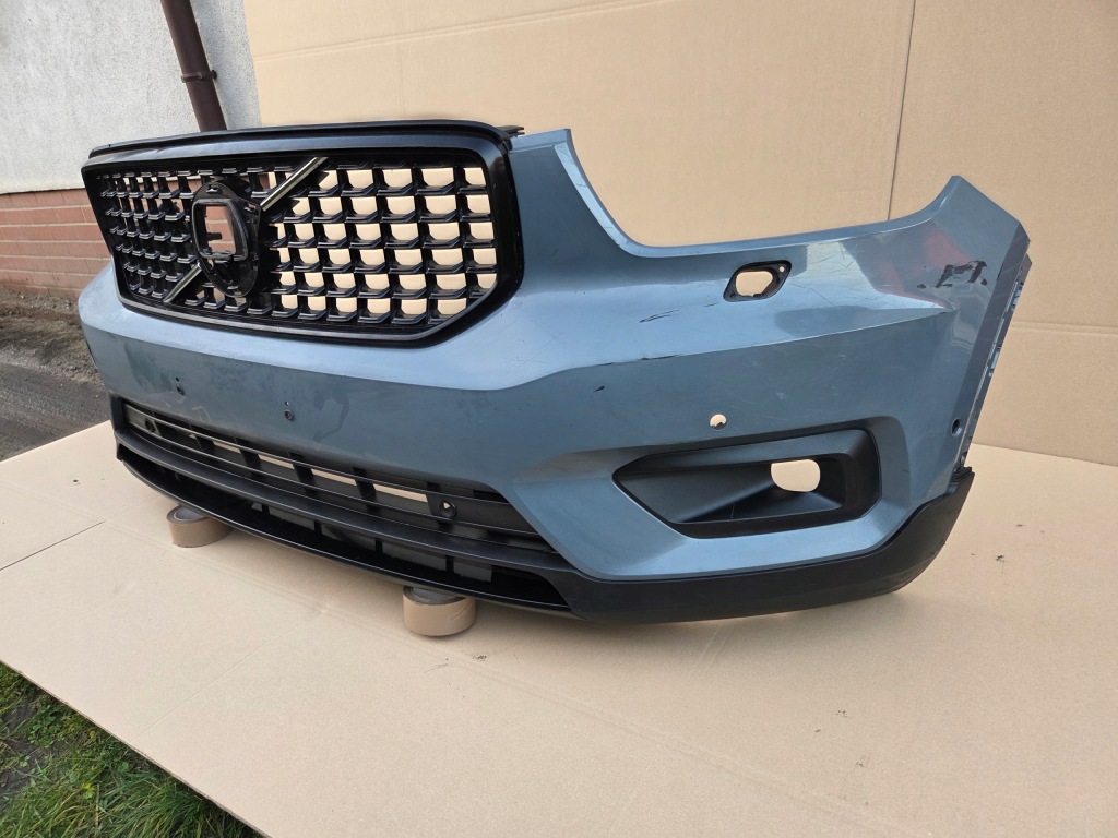 Volvo xc40 r-design 17- бампер передний super Недорого