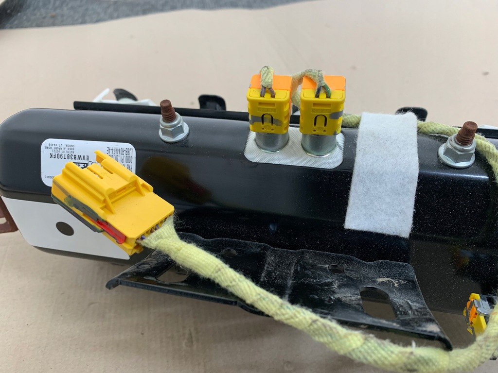 фото №13, Ford mustang mach-e rwd 75.7 kwh подушка воздушная пассажира подушка безопасности