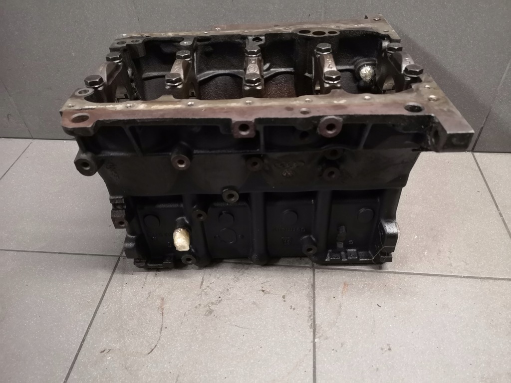 фото №8, Блок двигателя audi a4 b6 1.8t bam 225km