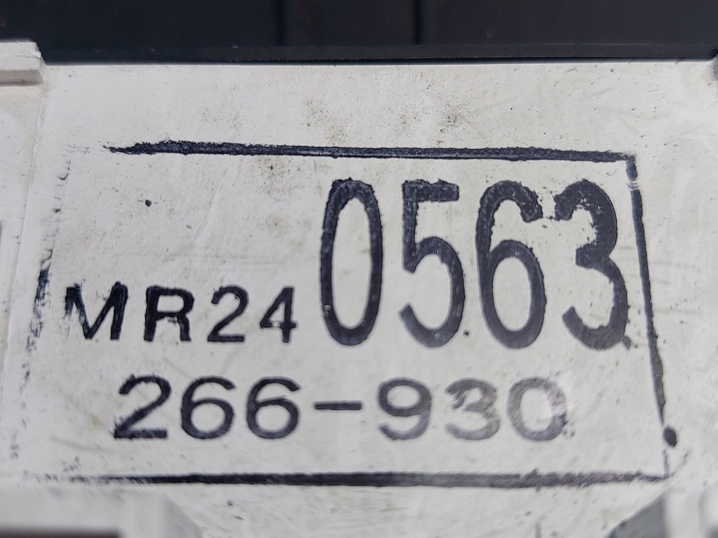 фото №9, Счетчик приборная панель mitsubishi space wagon mr240563
