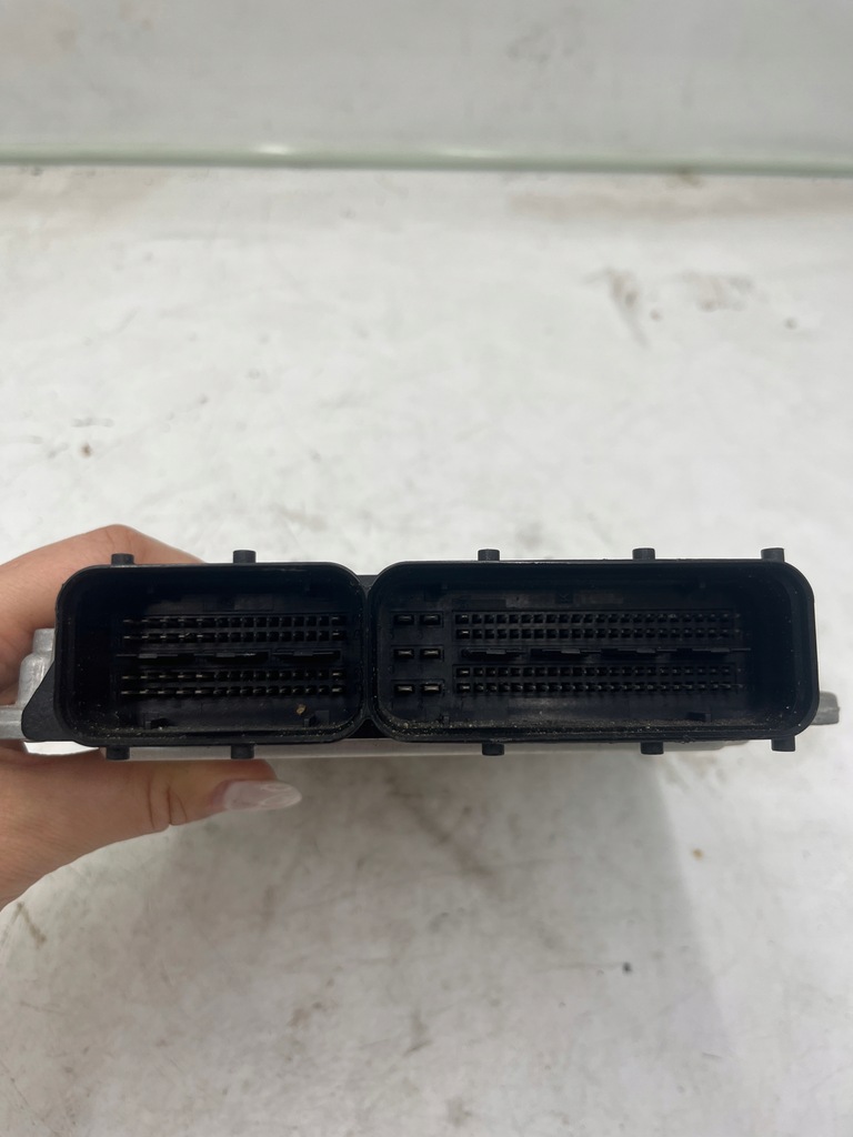 фото №7, Блок управления бортовой компьютер двигателя 4f7910401