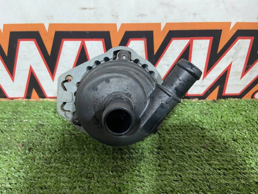 фото №15, Додаткова насос wody jaguar i-pace x590 j9d3-8501-aa